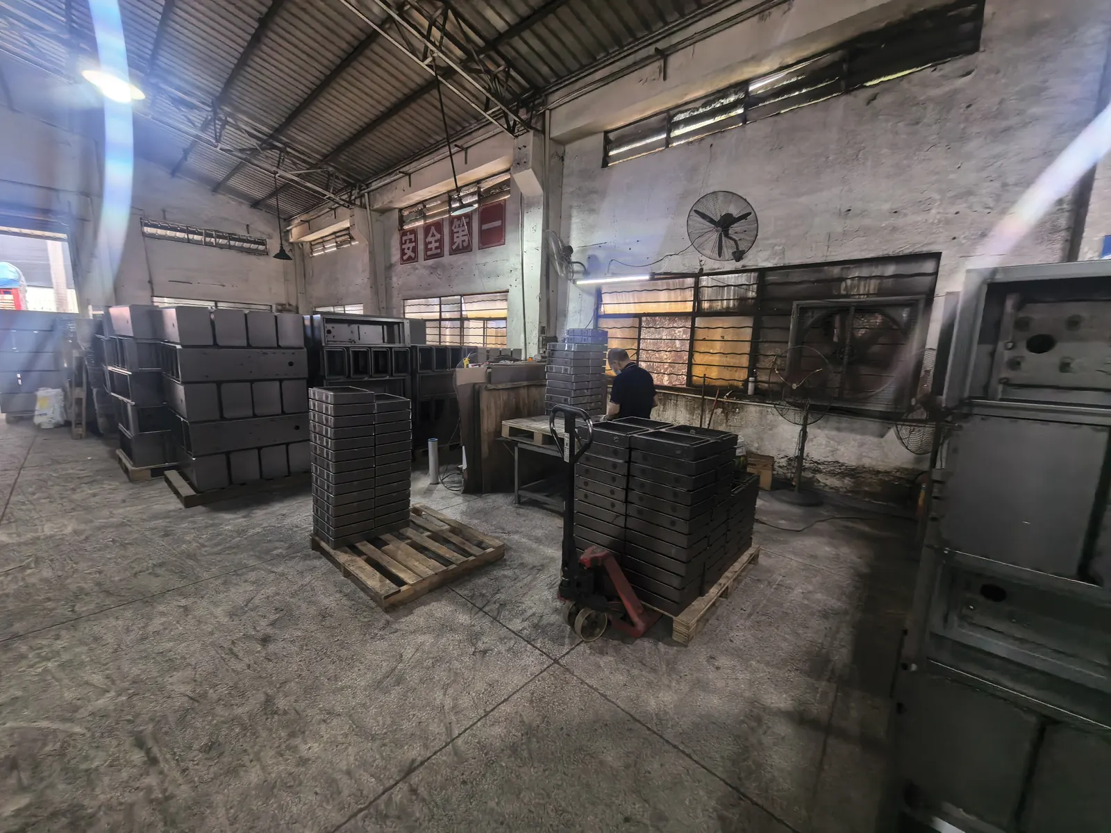 Grinding and Finishing Area